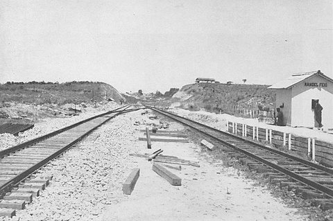 Estação Manoel Feio (1951)